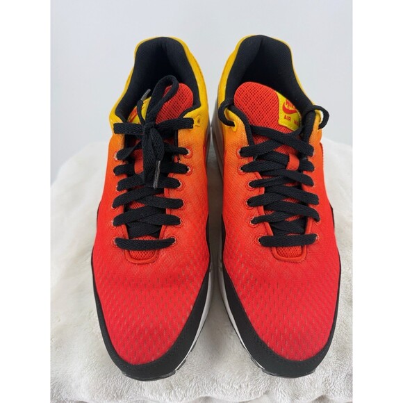 Nike Air Max 1 Men’s Low Top Lace-Up Gradient Mesh Sneaker Red/Orange